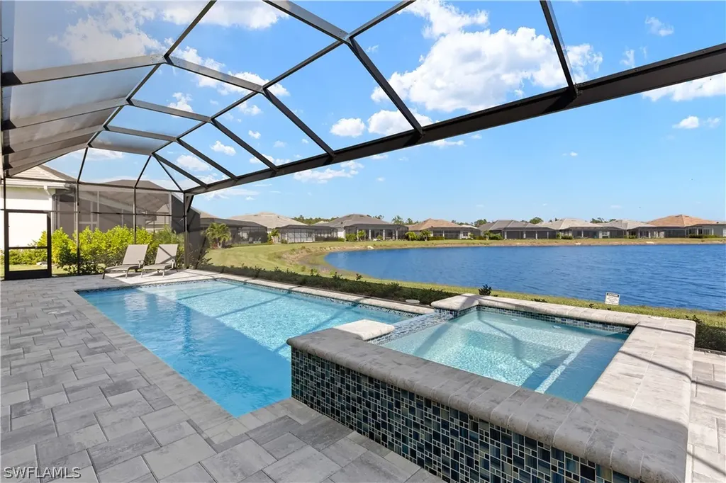 14265 Laguna Springs Lane Naples FL 34114