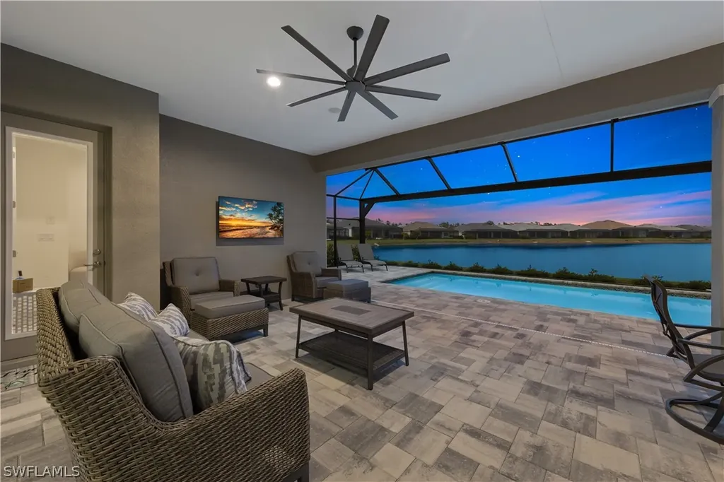 14265 Laguna Springs Lane Naples FL 34114