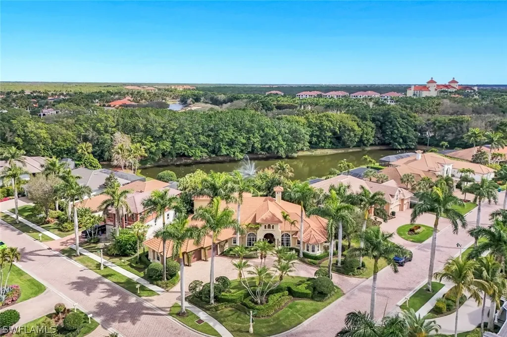 2350 Cheshire Lane Naples FL 34109