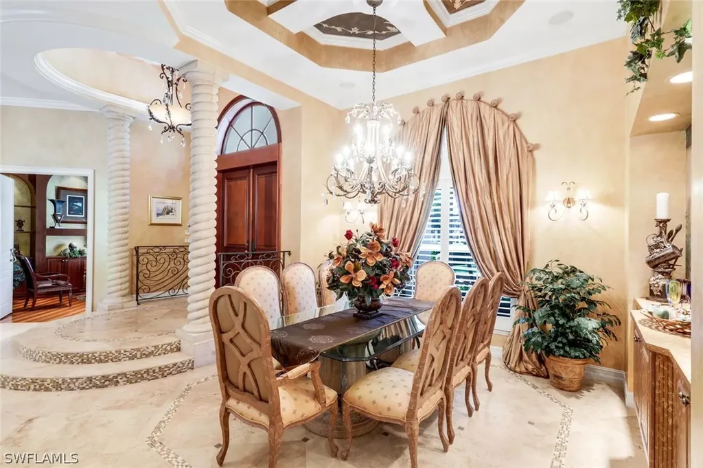 2350 Cheshire Lane Naples FL 34109