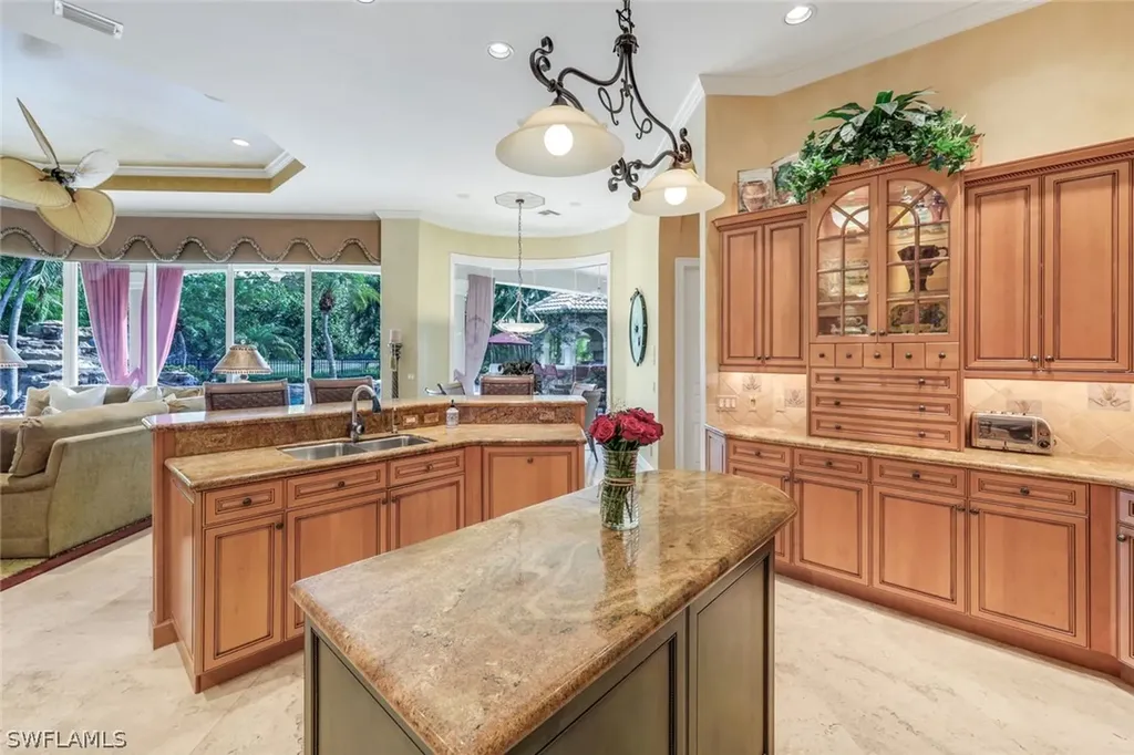 2350 Cheshire Lane Naples FL 34109