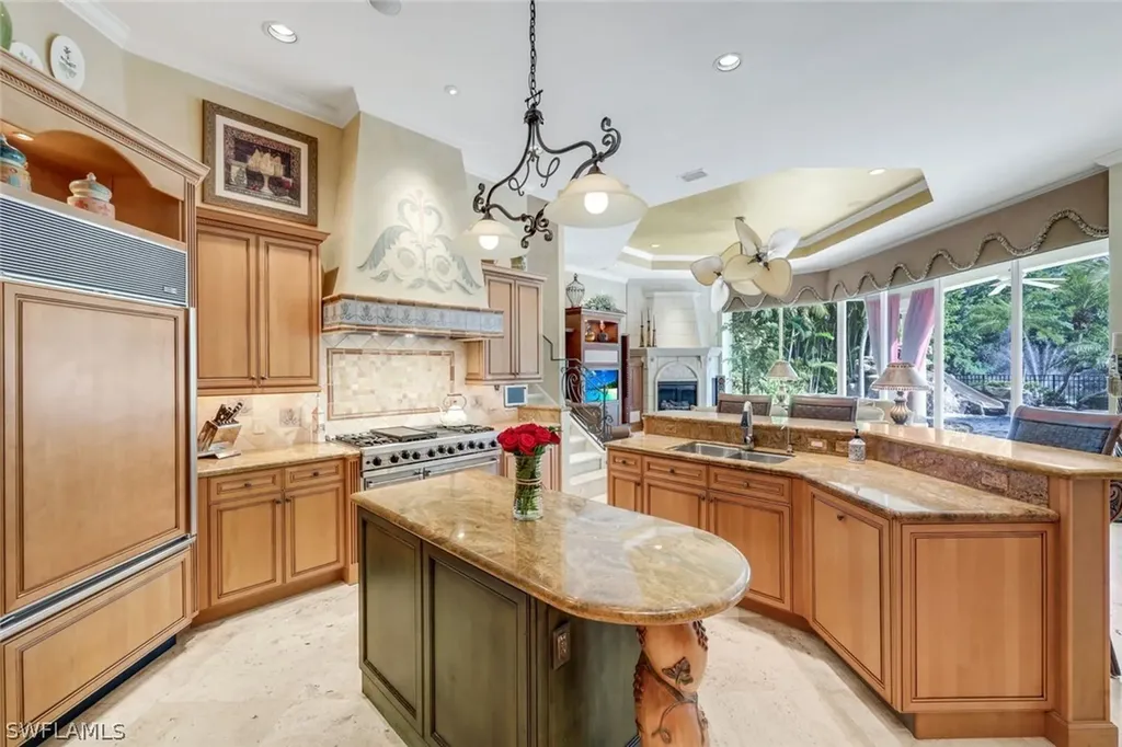 2350 Cheshire Lane Naples FL 34109