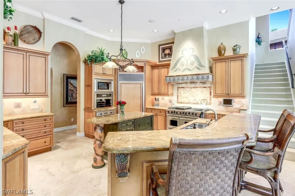 2350 Cheshire Lane Naples FL 34109