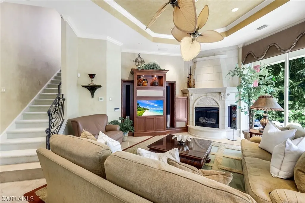 2350 Cheshire Lane Naples FL 34109