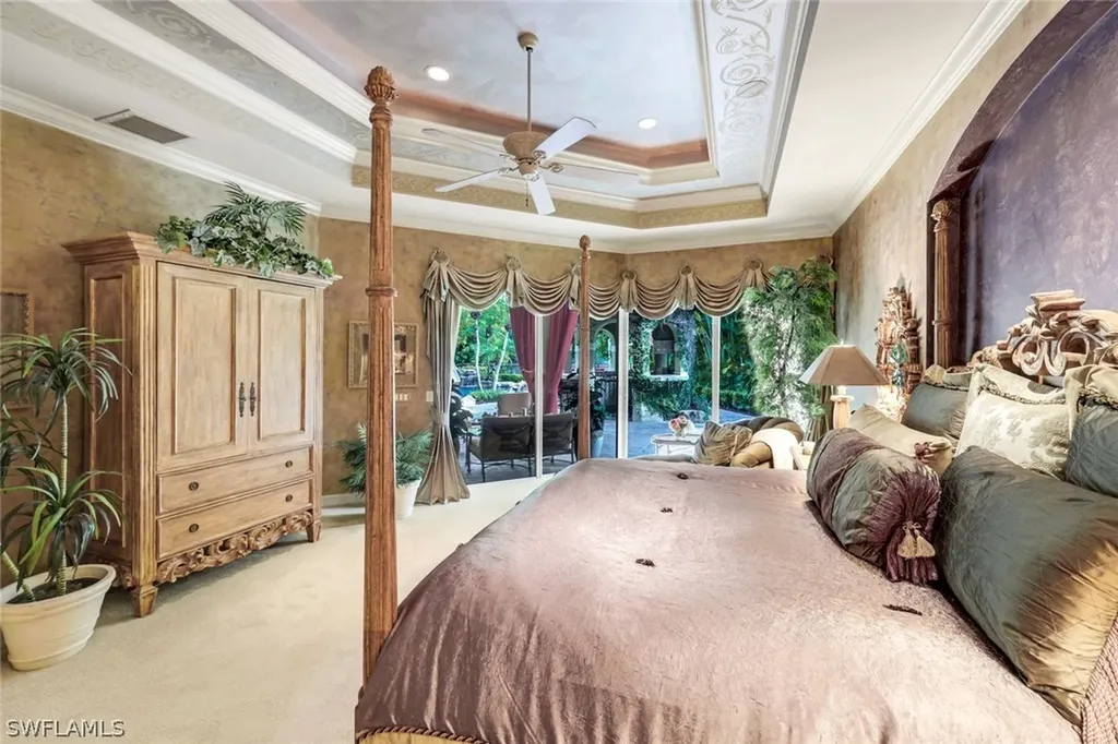 2350 Cheshire Lane Naples FL 34109