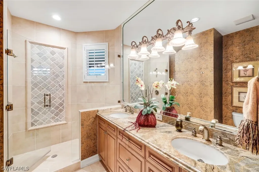 2350 Cheshire Lane Naples FL 34109