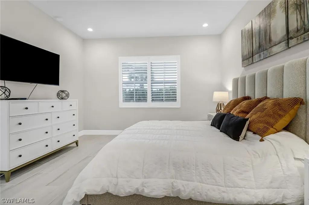 9032 Saint Lucia Drive Naples FL 34114