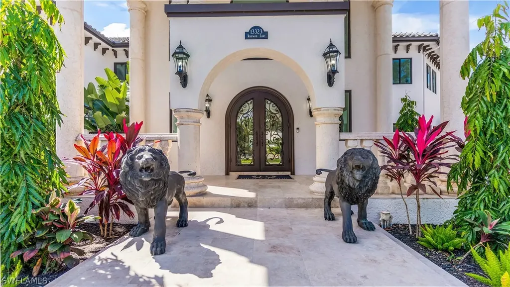 13323 Rosewood Lane Naples FL 34119
