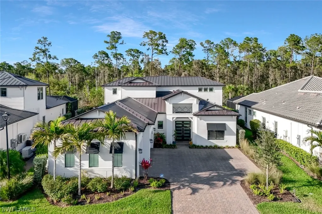 Naples FL, 16249 Verilyn Circle