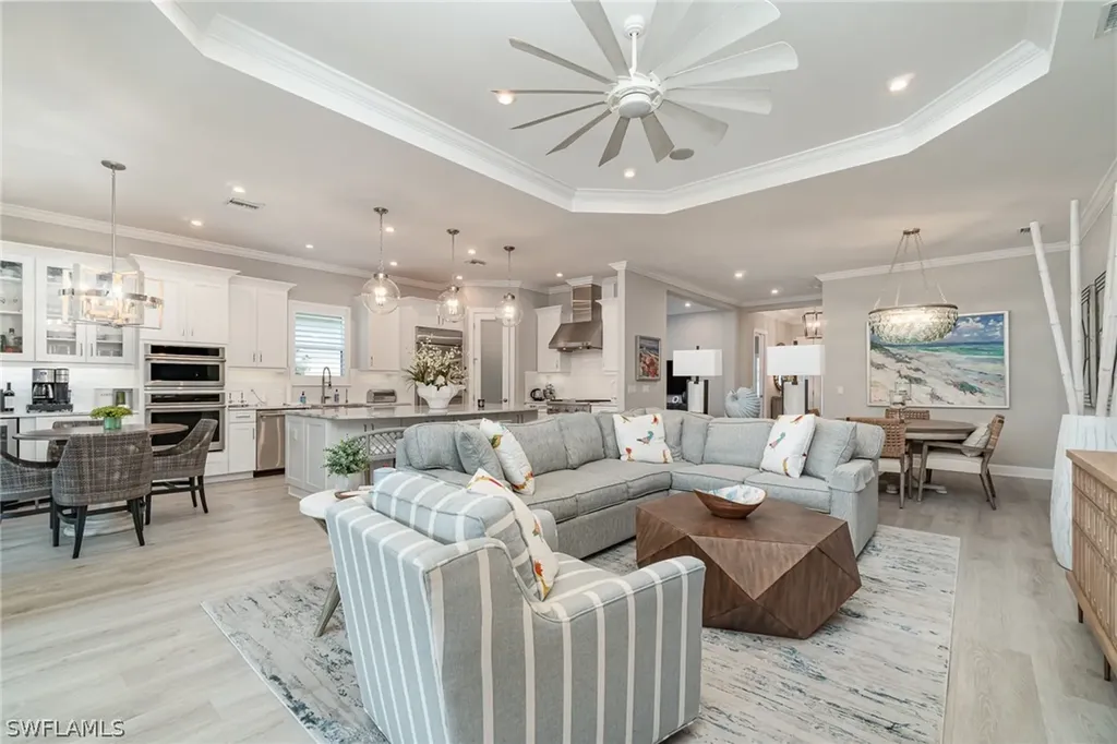 9536 Montelanico Loop Naples FL 34119