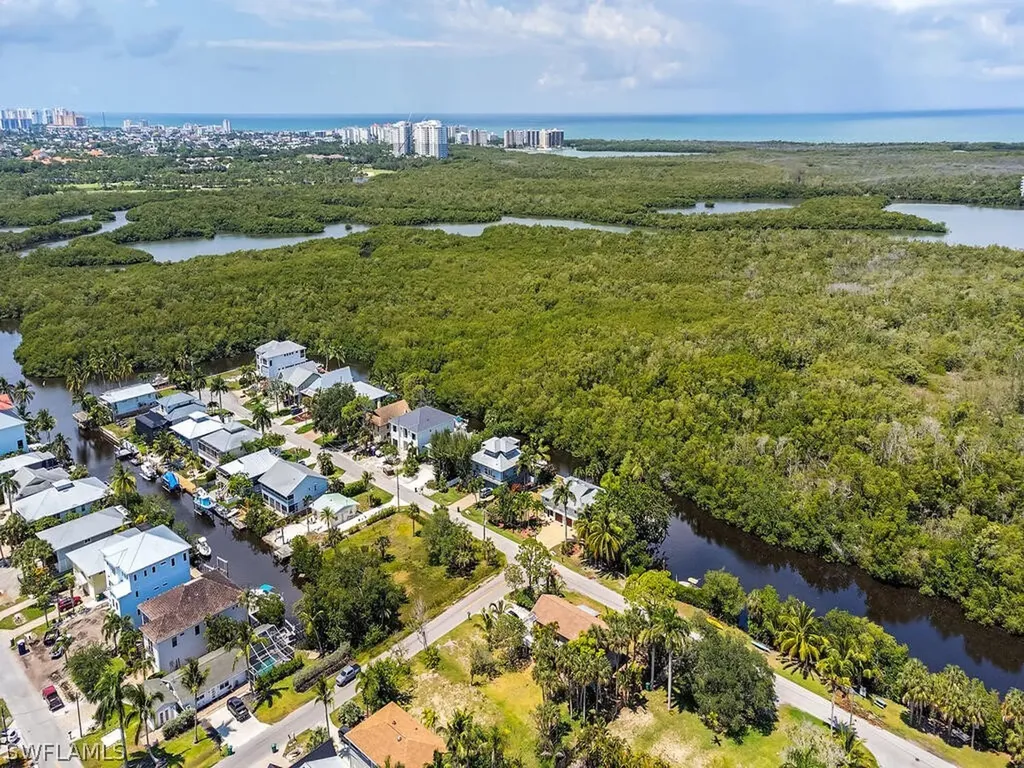 723 Glendale Avenue Naples FL 34110