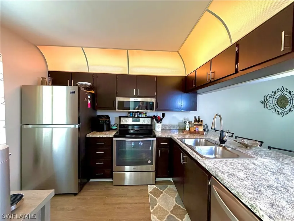 2690 Kings Lake Boulevard Naples FL 34112