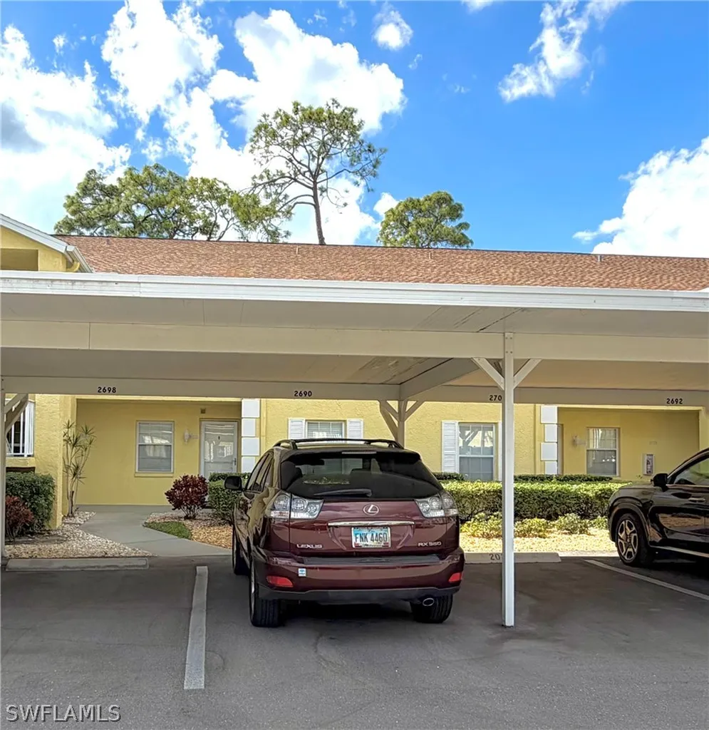 2690 Kings Lake Boulevard Naples FL 34112