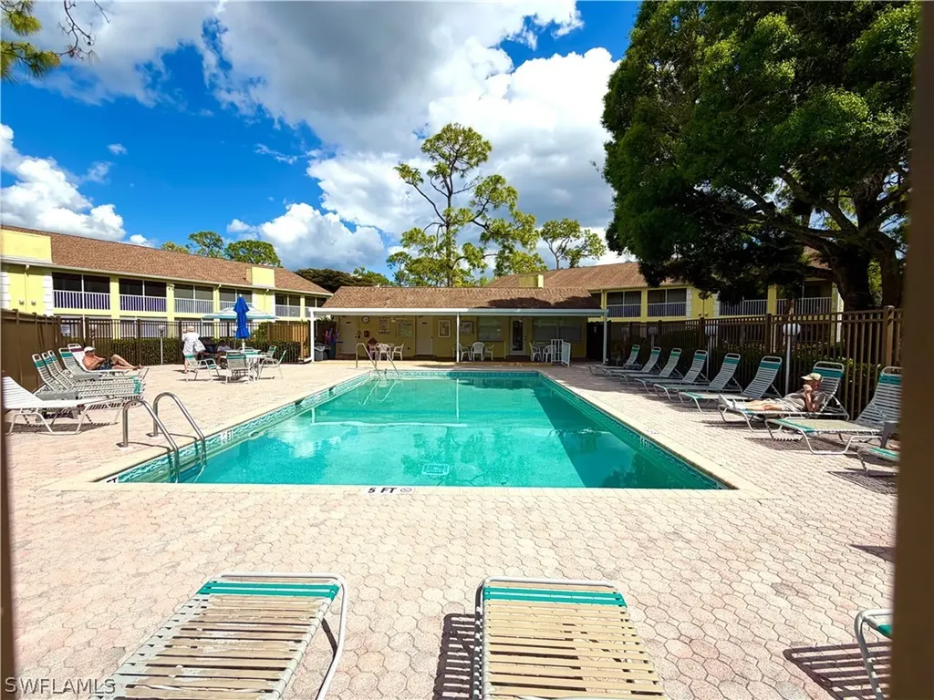 2690 Kings Lake Boulevard Naples FL 34112