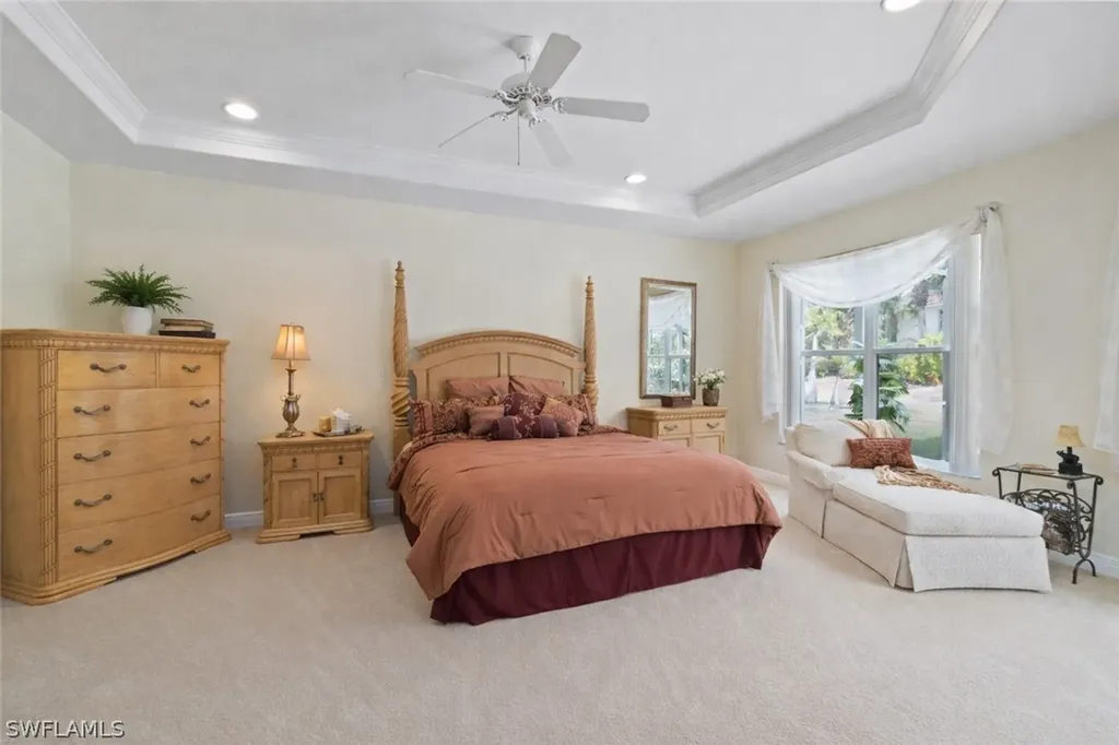 4832 Cerromar Drive Naples FL 34112