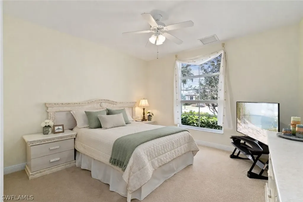 4832 Cerromar Drive Naples FL 34112