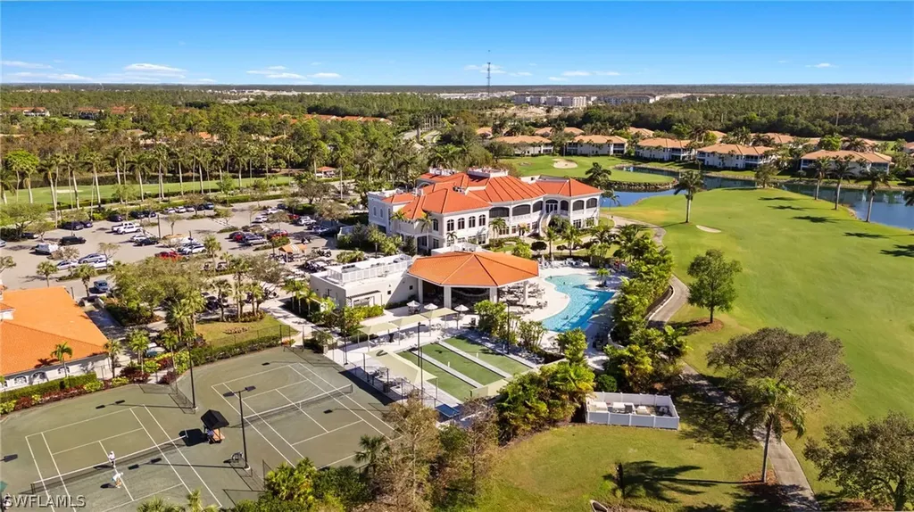4832 Cerromar Drive Naples FL 34112