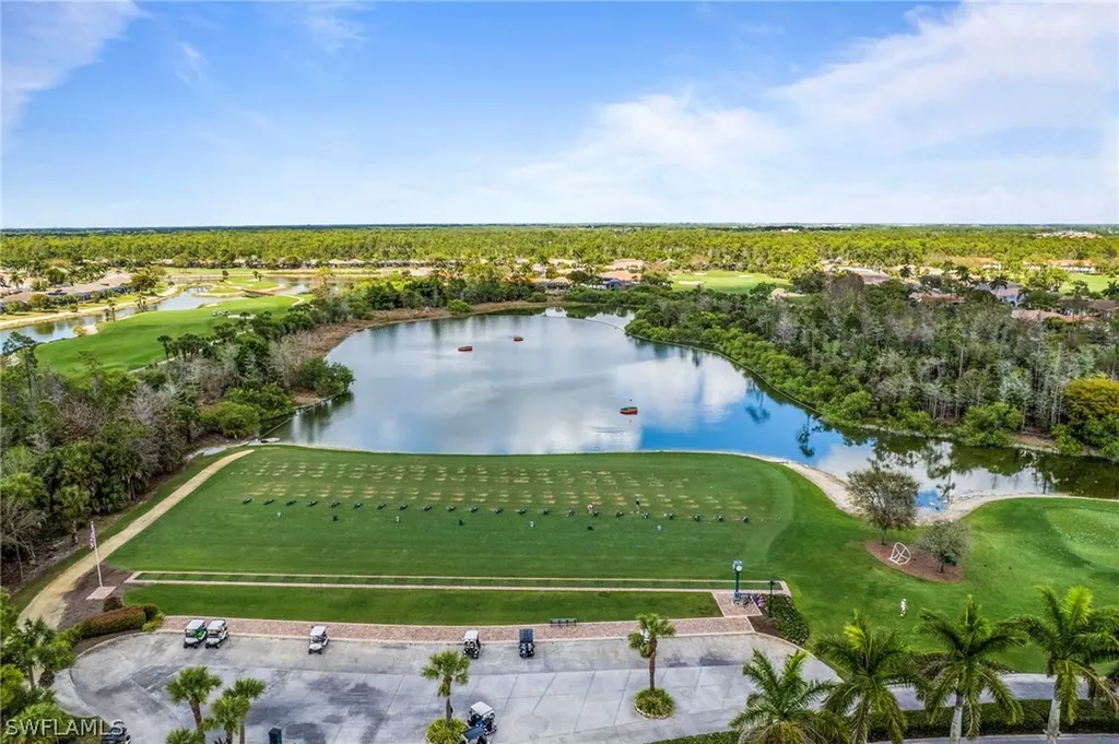 4832 Cerromar Drive Naples FL 34112