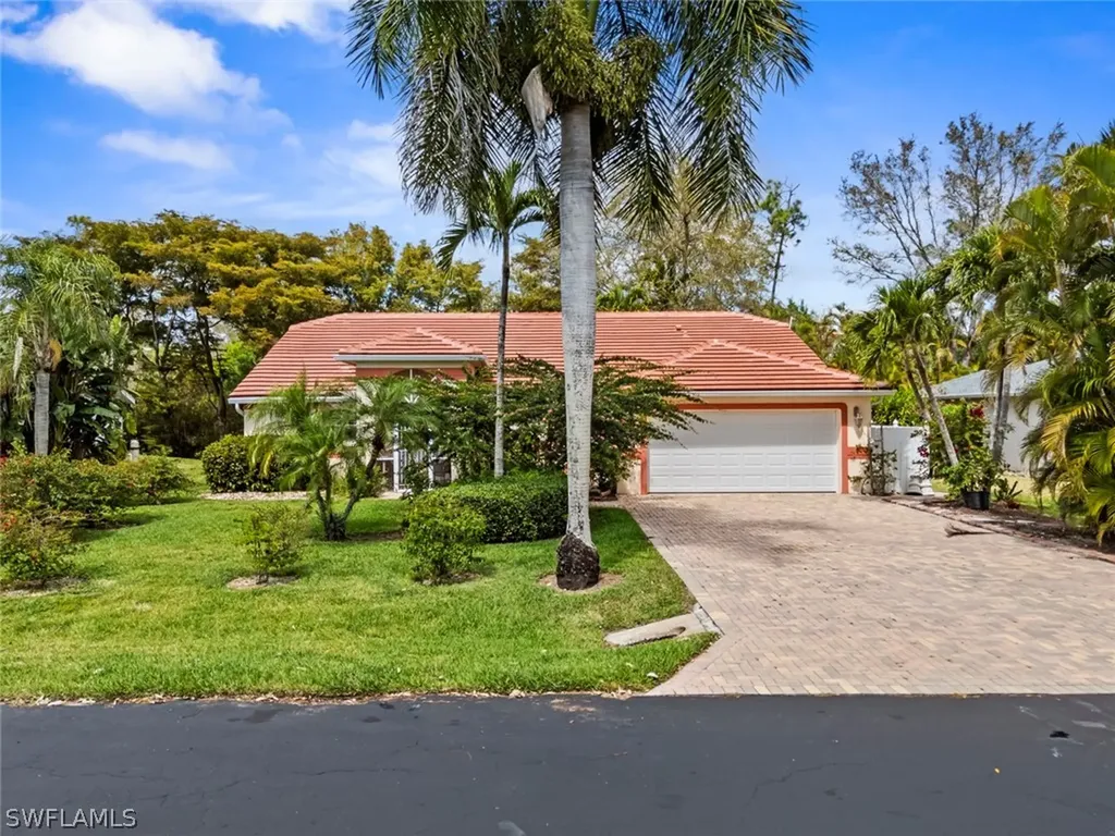 930 Moon Lake Drive Naples FL 34104