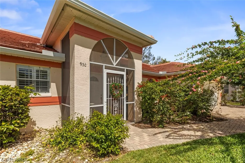 930 Moon Lake Drive Naples FL 34104