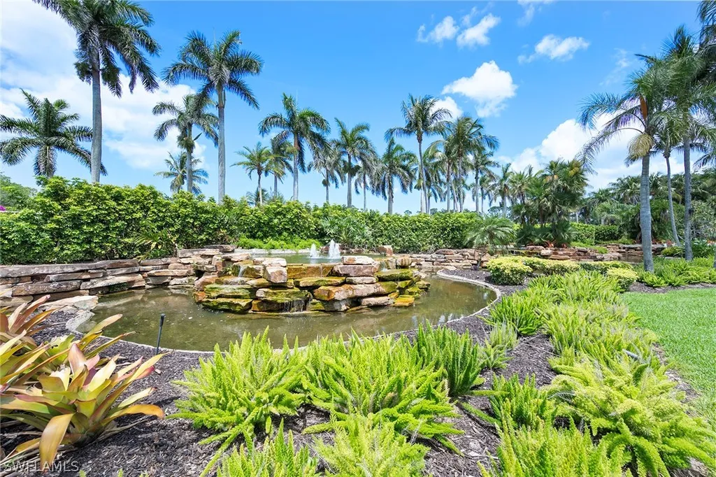 2749 Medallist Lane Naples FL 34109