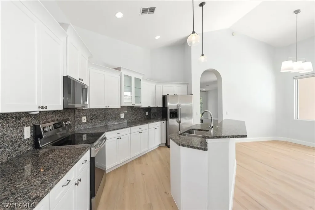 1435 Vintage Lane Naples FL 34104