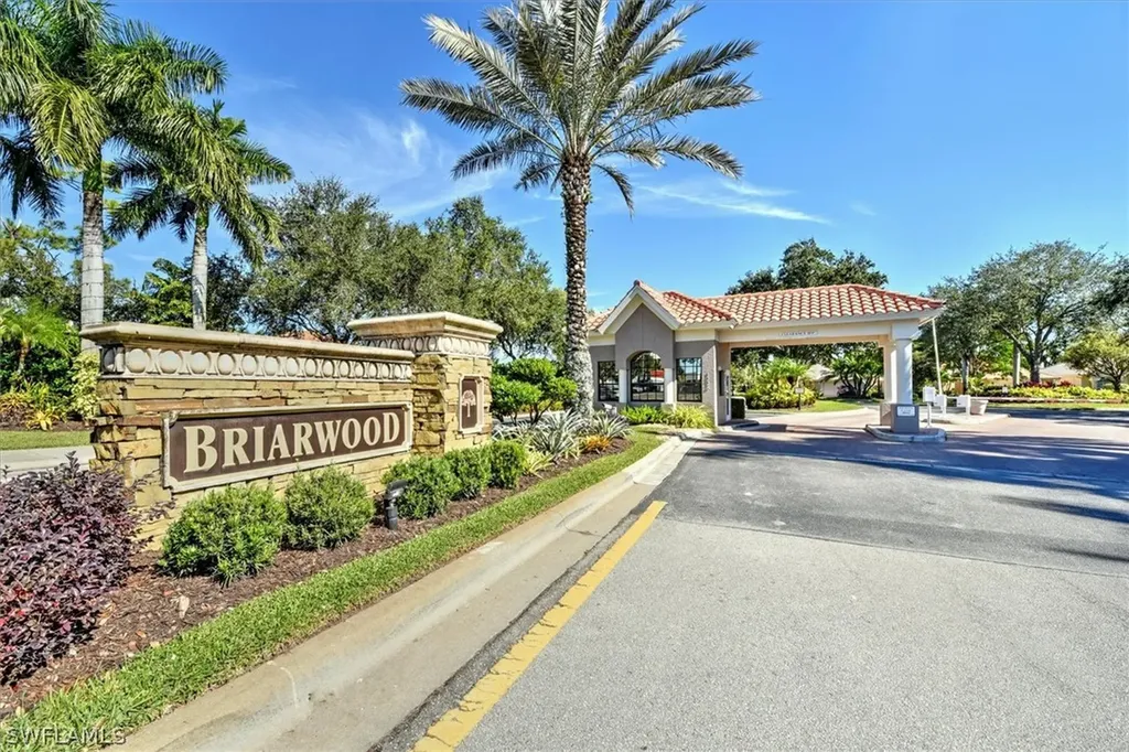 1435 Vintage Lane Naples FL 34104