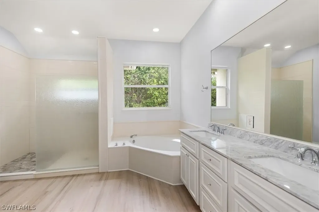 1435 Vintage Lane Naples FL 34104