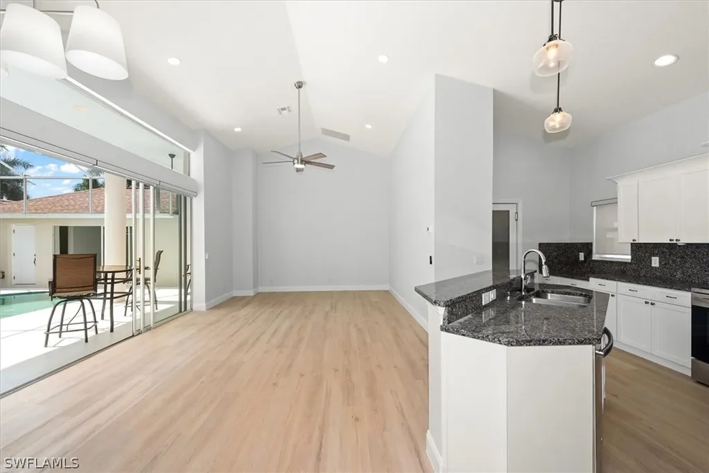 1435 Vintage Lane Naples FL 34104