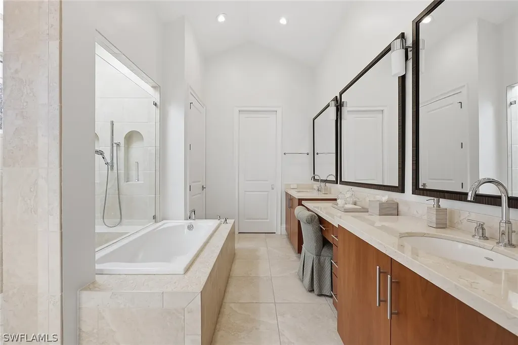 1438 Murex Drive Naples FL 34102