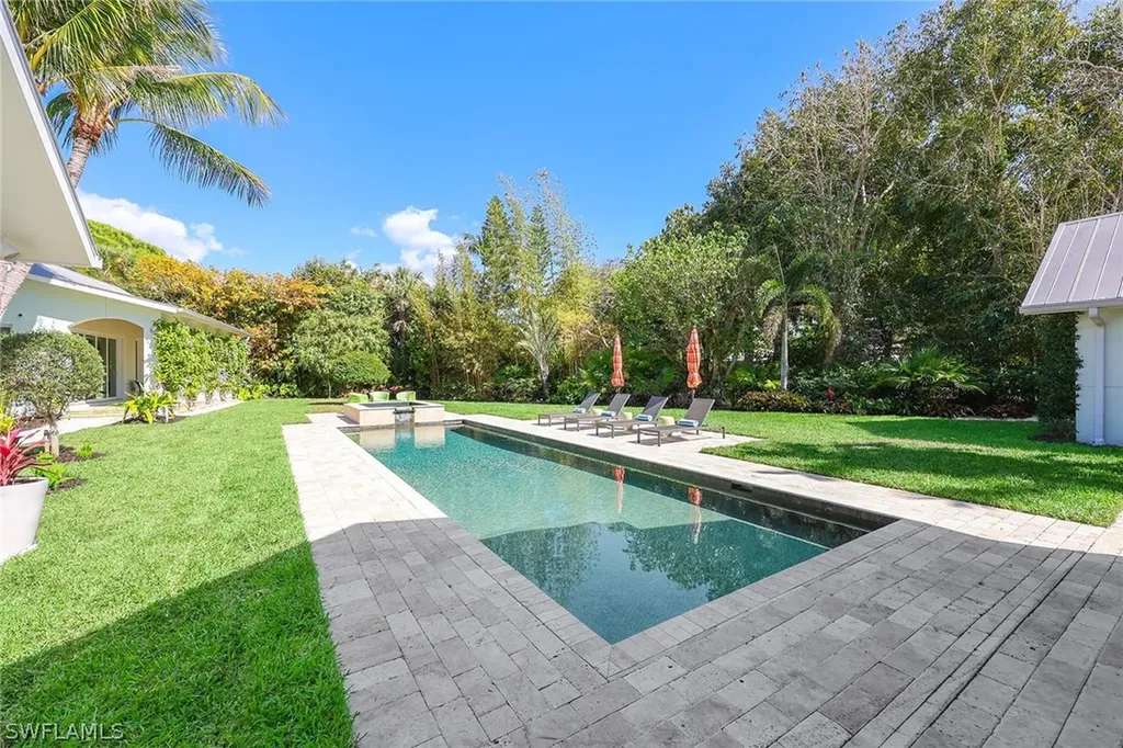 1438 Murex Drive Naples FL 34102