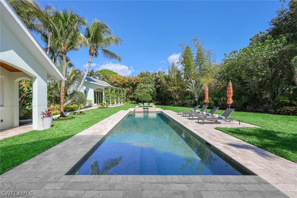 1438 Murex Drive Naples FL 34102