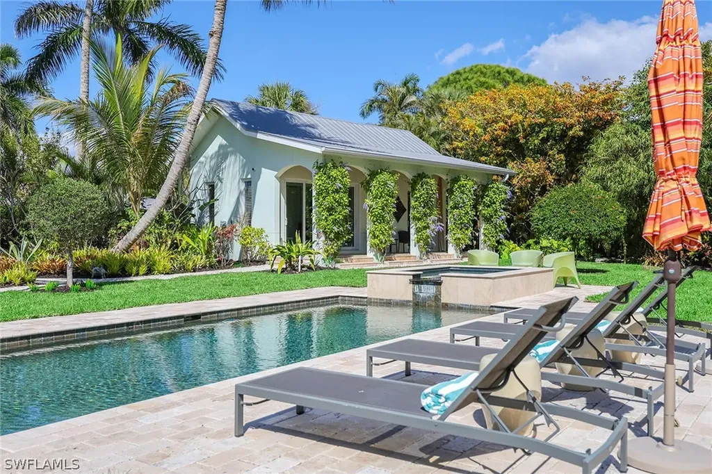 1438 Murex Drive Naples FL 34102