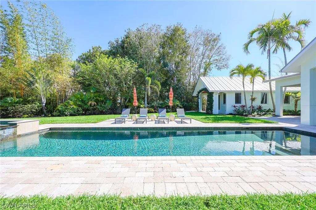 1438 Murex Drive Naples FL 34102