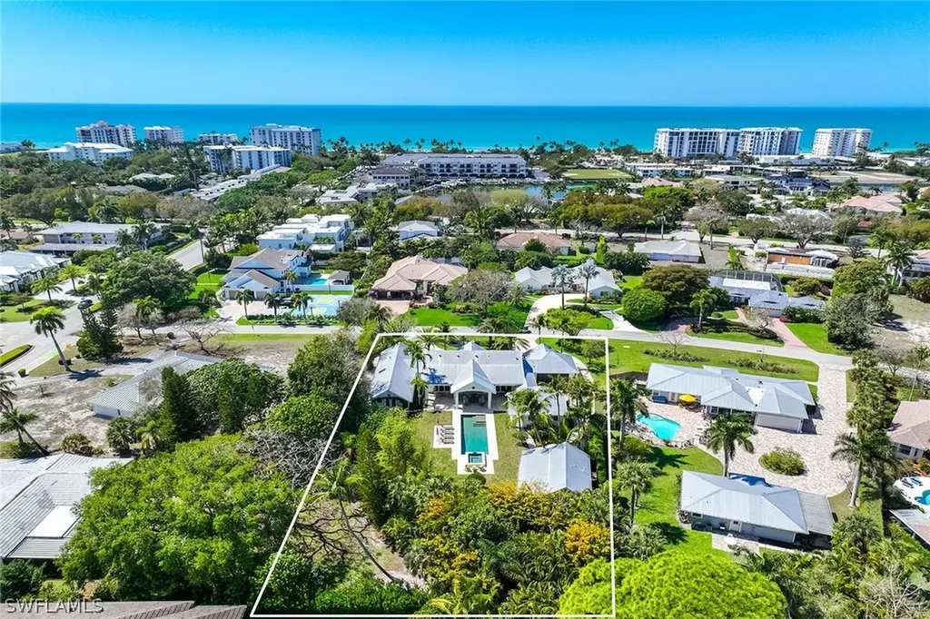 1438 Murex Drive Naples FL 34102