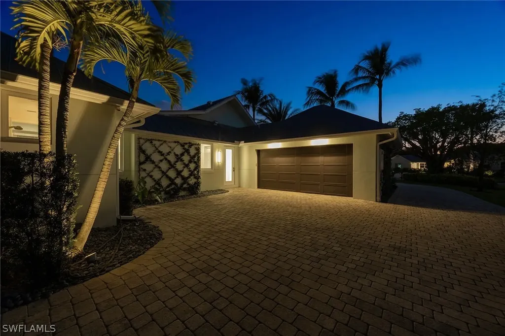 1438 Murex Drive Naples FL 34102