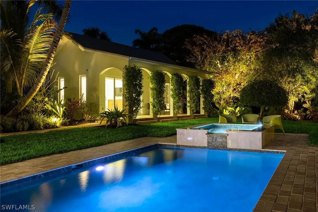 1438 Murex Drive Naples FL 34102