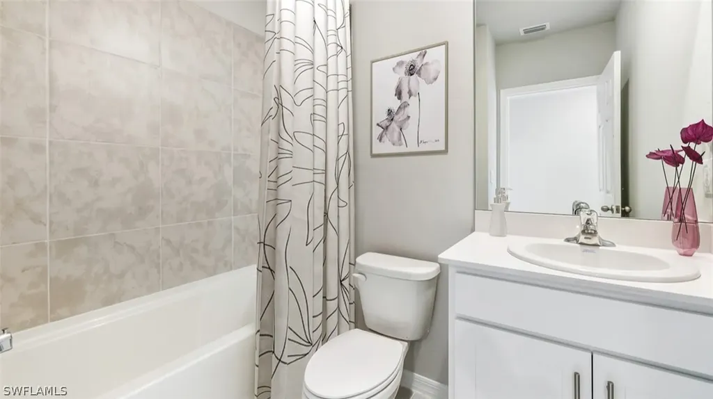 1313 NE 5th Place Cape Coral FL 33909