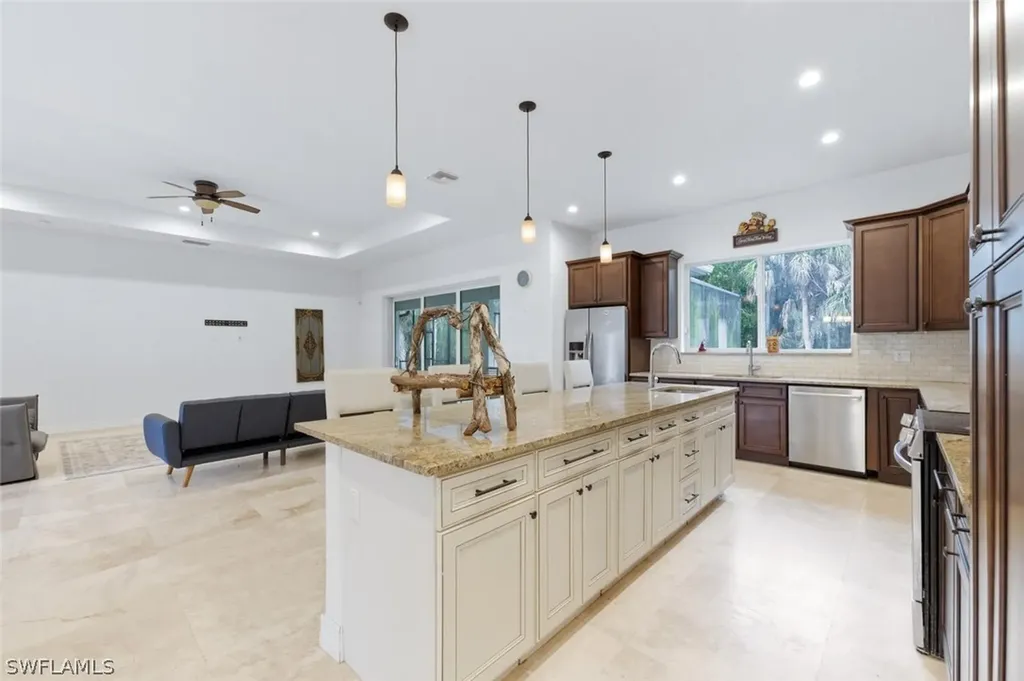 181 35th Avenue NE Naples FL 34120