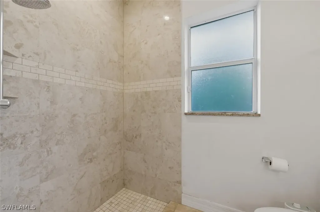 181 35th Avenue NE Naples FL 34120