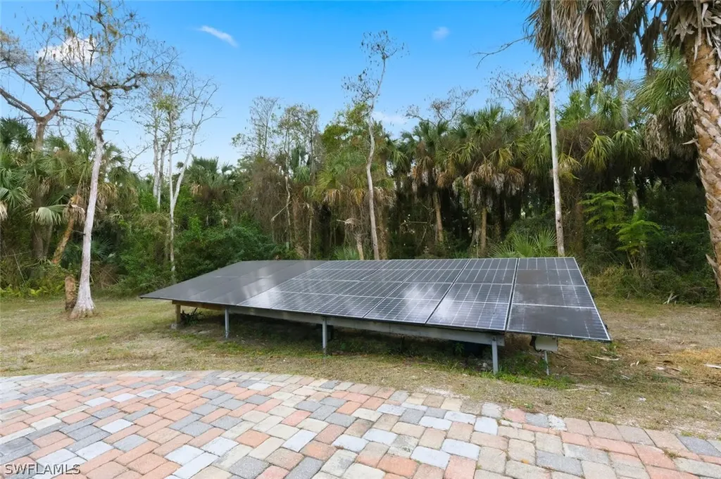 181 35th Avenue NE Naples FL 34120