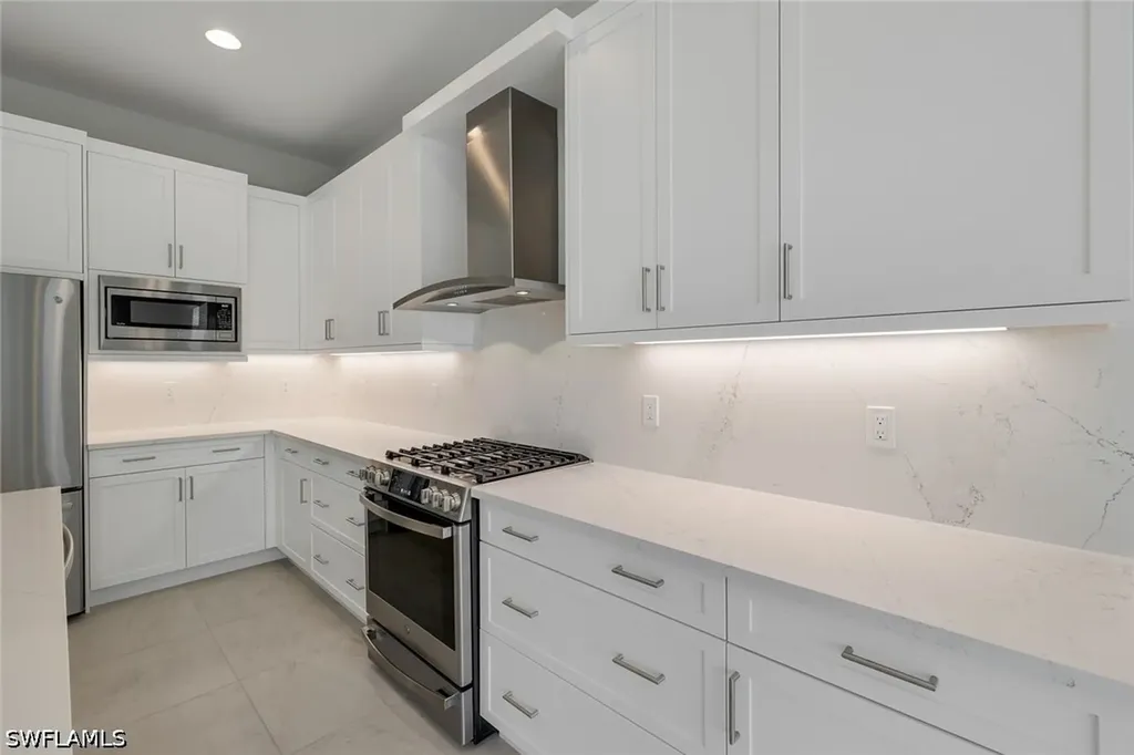 2741 Durham Circle Valencia Sky FL 34112