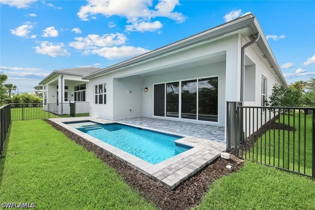 2741 Durham Circle Valencia Sky FL 34112