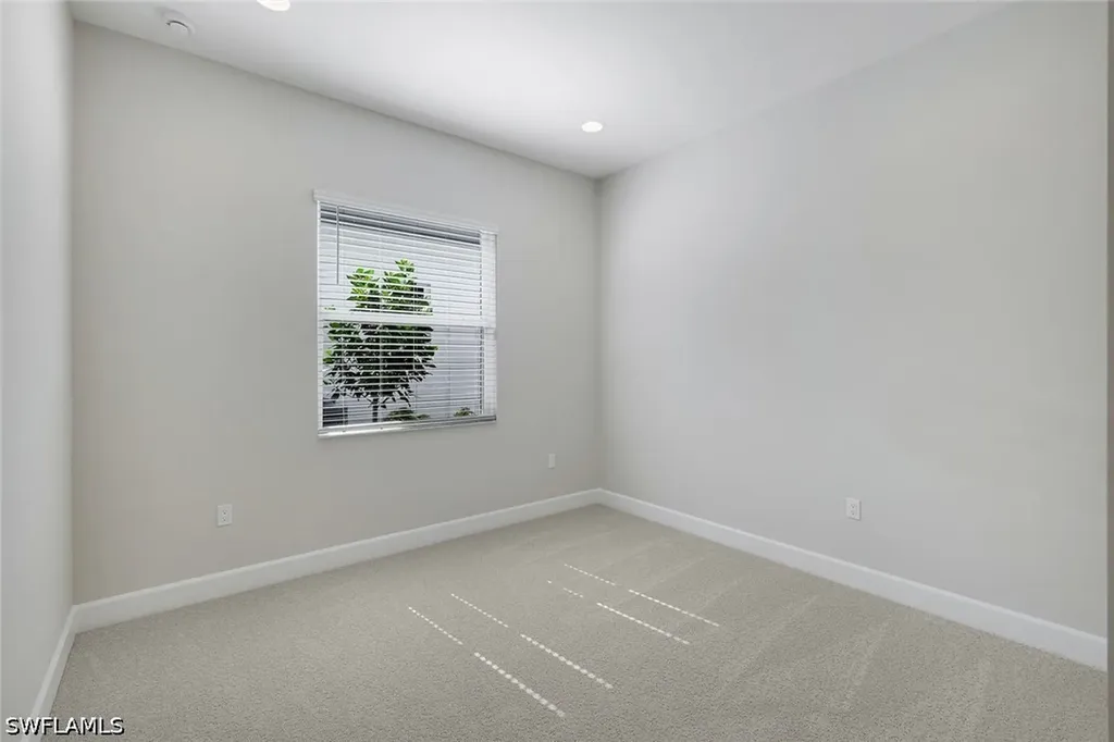2741 Durham Circle Valencia Sky FL 34112