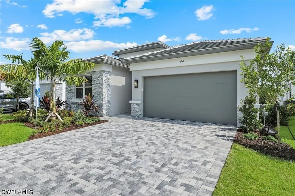 2741 Durham Circle Valencia Sky FL 34112