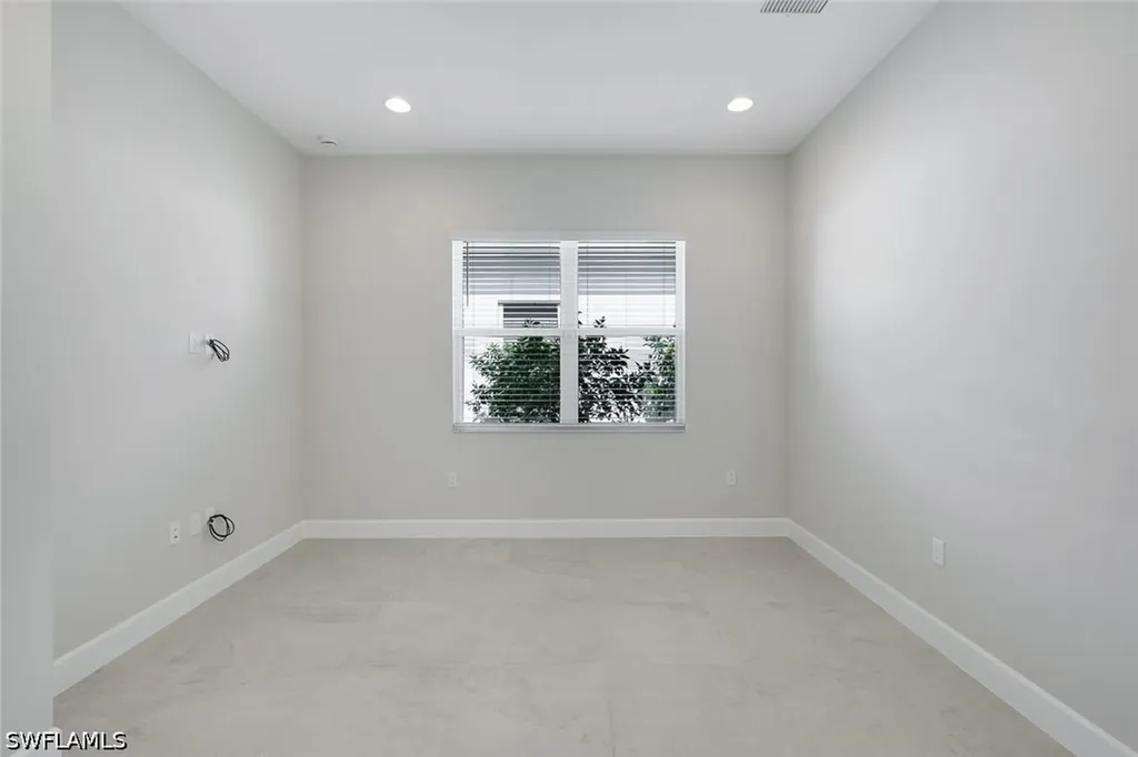 2741 Durham Circle Valencia Sky FL 34112