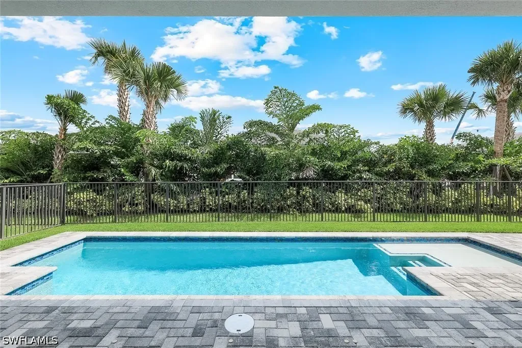 2741 Durham Circle Valencia Sky FL 34112