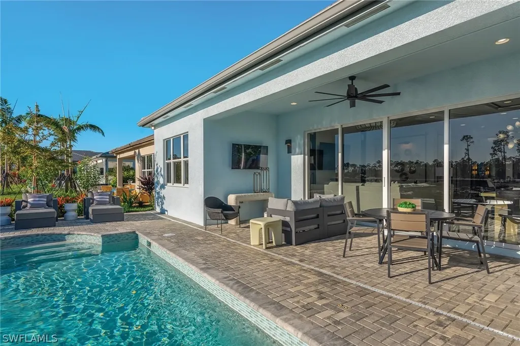 2741 Durham Circle Valencia Sky FL 34112