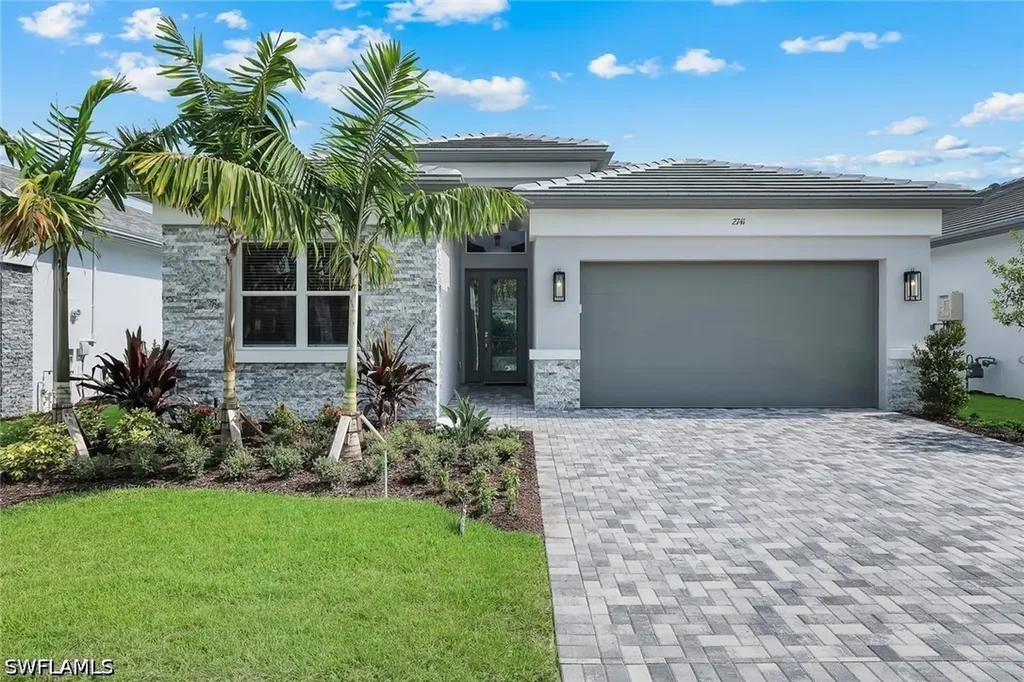 2741 Durham Circle Valencia Sky FL 34112
