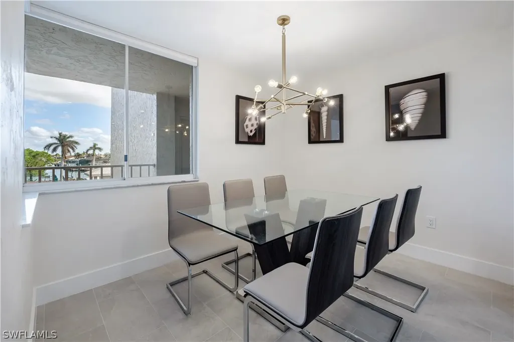 11118 Gulf Shore Drive Naples FL 34108